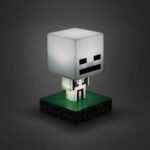 gaming figurine paladone minecraft creeper with light lamp