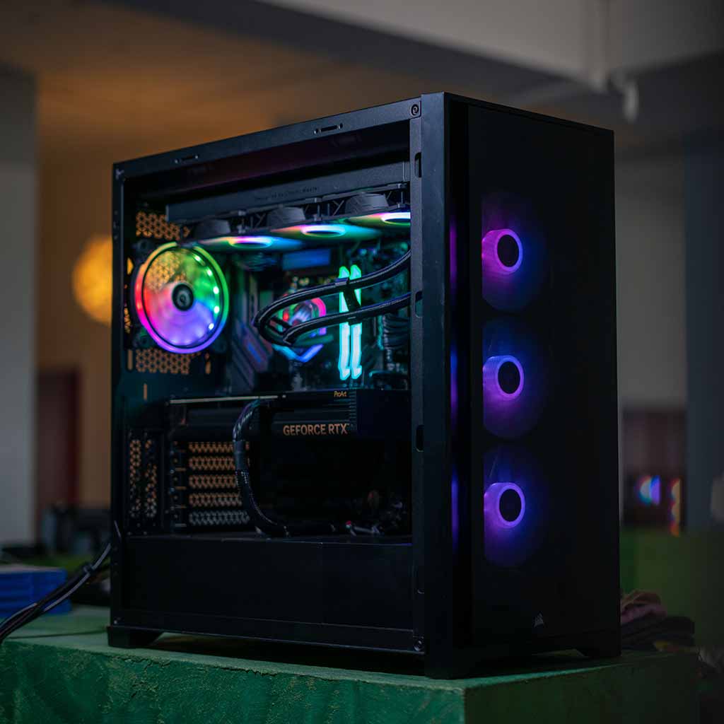 gaming pc za cs2 makedonija hivetec